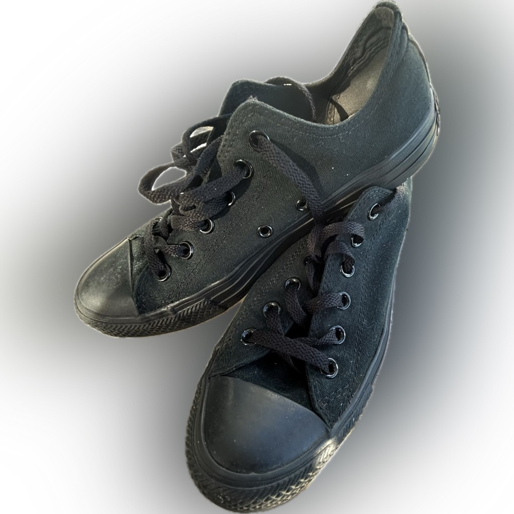 Converse All Black Canvas Sneakers | M6.5/ W8.5